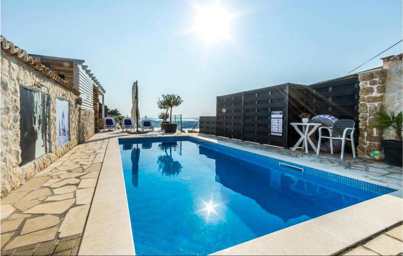 Apartamento vacacional entero, Apartamento de vacaciones para 3 personas con terraza in Šibenik, Condado De Šibenik-Knin