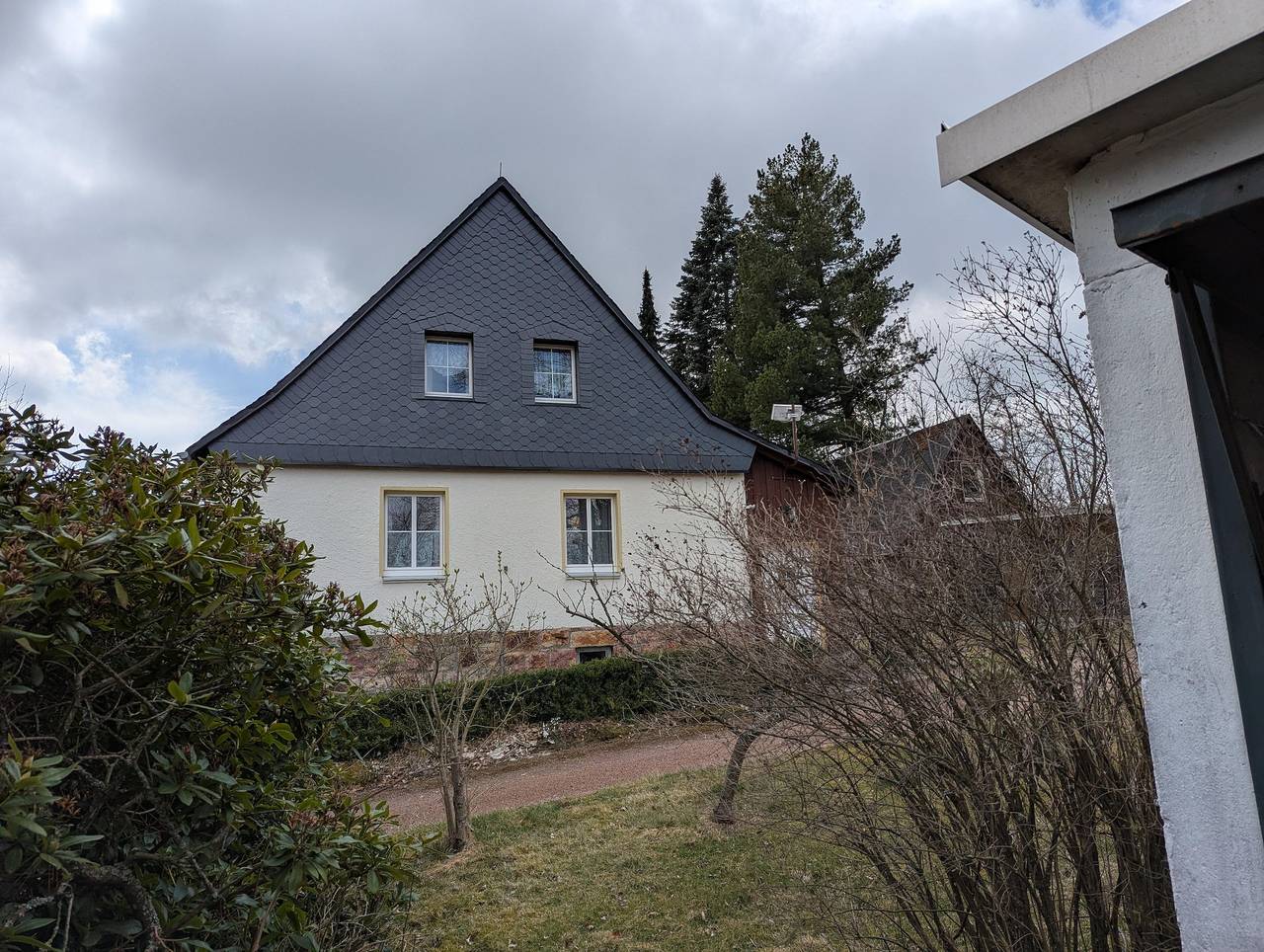 Gemütliche Ferienwohnung 70qm am Waldrand in Altenberg, Osterzgebirge