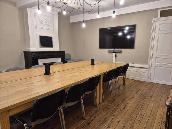 Location de vacances pour 15 personnes, avec jardin à Régny - 2