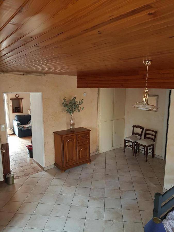 Location de vacances pour 4 personnes, avec terrasse dans La Tour-Blanche-Cercles - 3