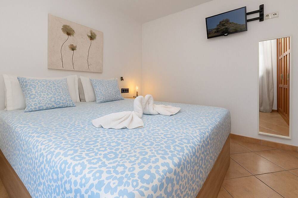 Modern holiday home with pool in the heart of Porreres. in Porreres, South Majorca