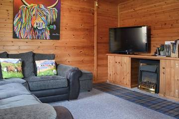 Holiday Home for 4 People in Nevis Range, Caol, Photo 4