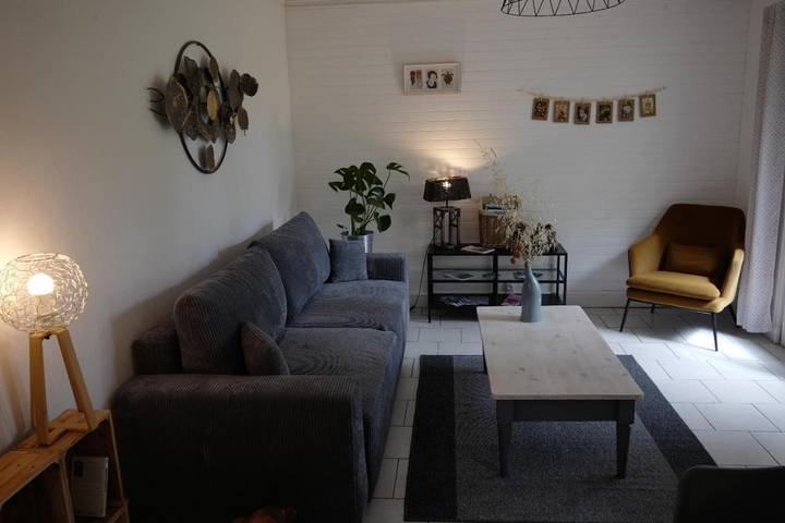 Gîte pour 4 personnes, avec jardin à La Bégude-de-Mazenc - 4