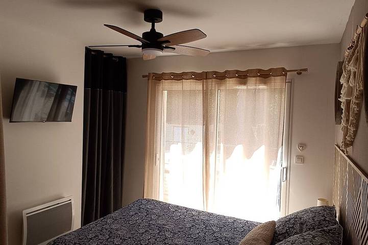 Location de vacances pour 6 personnes, avec jardin et terrasse à Labastide-de-Virac - 4