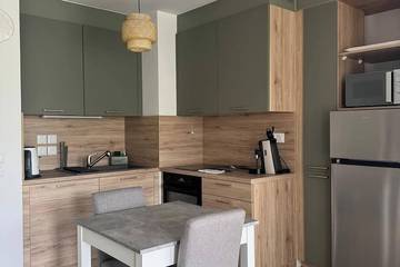 Gîte pour 3 personnes, avec balcon dans Esplanade du Lac ( Aix-les-Bains)