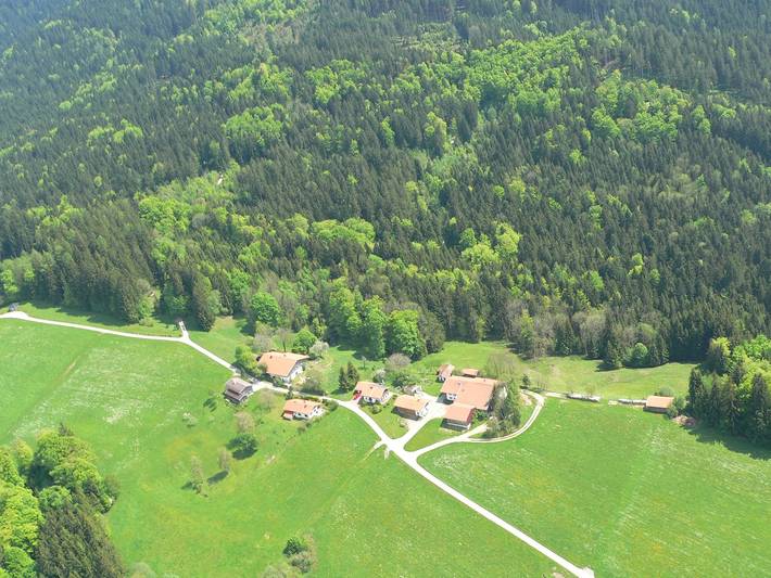 Fembacherhof - Dreibettzimmer mit Etagendusche/Etagen-Wc in Siegsdorf, Bayerische Alpen