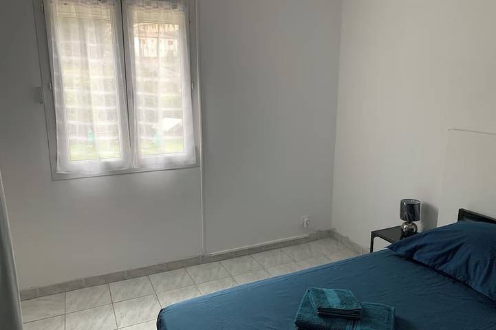 Gîte pour 4 personnes, avec jardin à Roquefort-la-Bédoule - 3