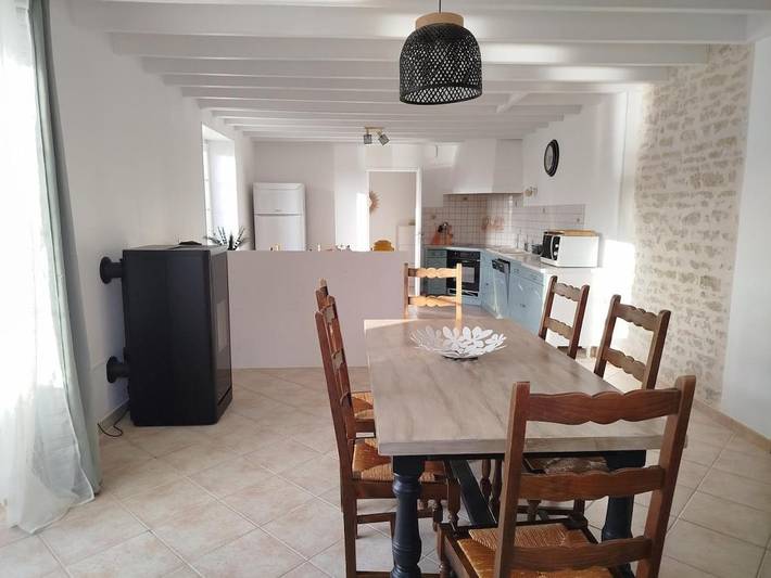 Location de vacances pour 6 personnes, avec jardin et vue à Damvix - 2
