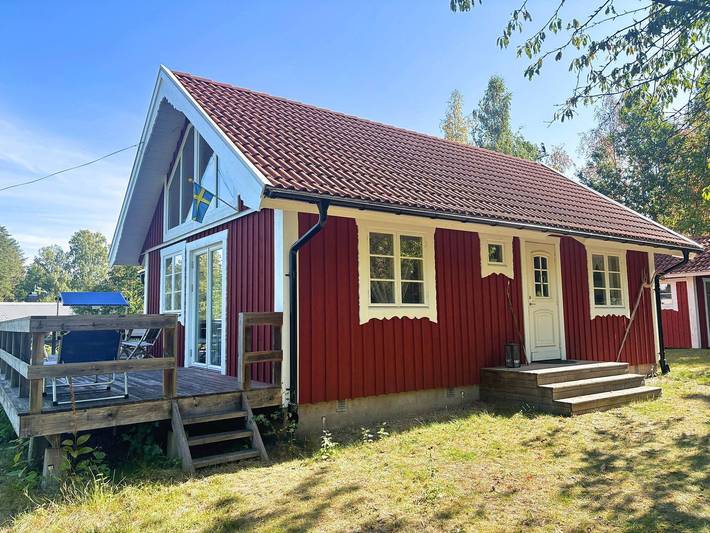 Stuga Gösjön – Ferienhaus direkt am See in Berga, Småland in Högsby