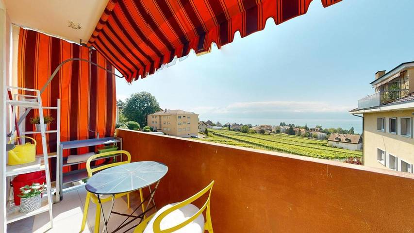Gîte pour 2 personnes, avec vue sur le lac ainsi que vue et balcon à Pully - 4