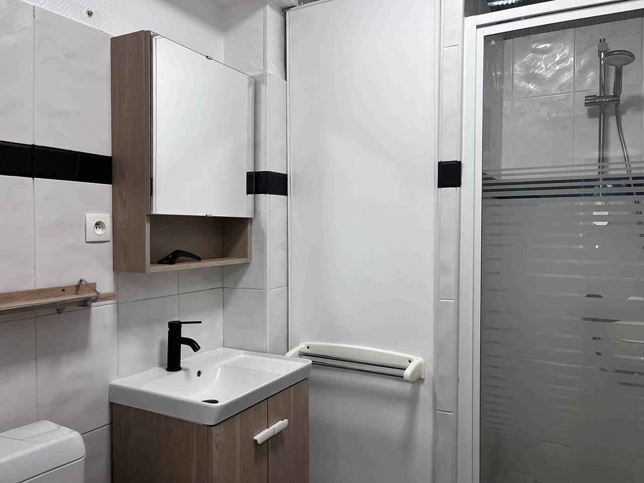 Apartamento entero, Renovado, balcón, centro Cauterets in Cauterets, Parque nacional de los Pirineos