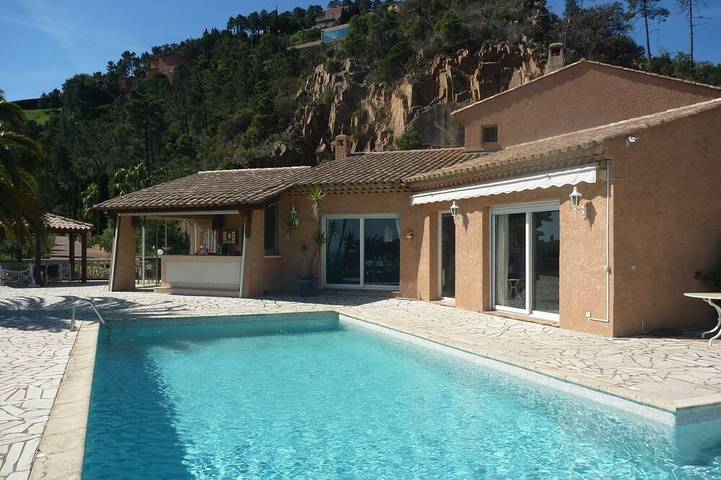 Villa für 10 Personen, mit Terrasse und Garten, mit Haustier