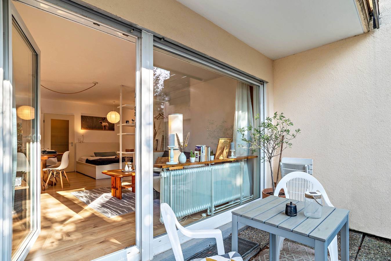 Ganze Wohnung, Gemütliche Einzimmerwohnung in ruhiger Gegend mit Wlan, Terrasse und Garten in Pforzheim, Nordschwarzwald