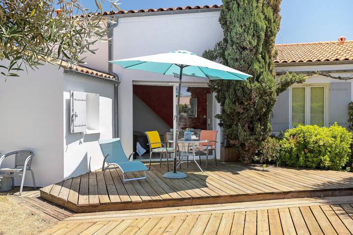 Chambre d'hôtes « Cordouan » avec terrasse privée, jardin commun et Wi-Fi in L'Houmeau, Région de La Rochelle