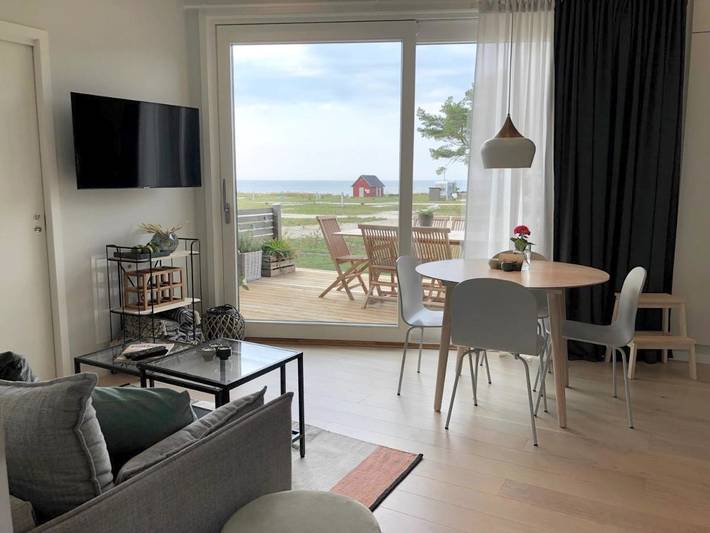 Ferienhaus für 5 Personen, mit Balkon und Terrasse sowie Seeblick und Ausblick in Tofta