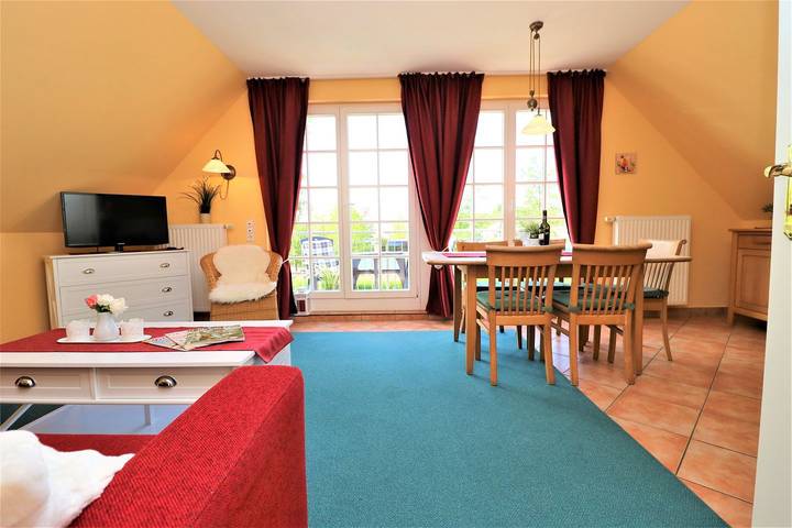 Ferienwohnung für 6 Personen, mit Balkon in Wustrow
