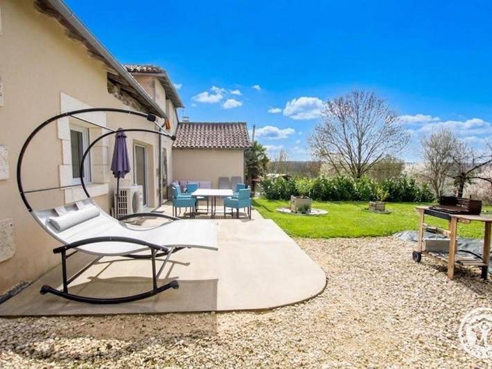 Maison de campagne pour 4 personnes, avec Terrasse et Jardin à Saint-Martial-de-Valette