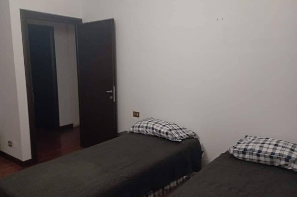 Entire apartment, The House of the Alley in Bresso, Milan Province