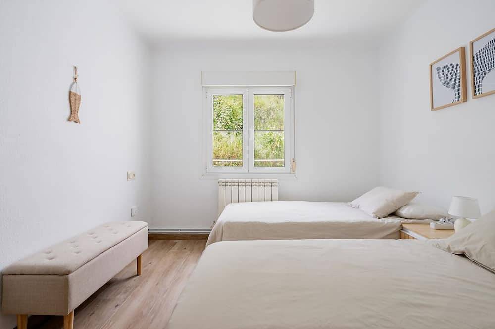 Entire apartment, Appto. El Cantábrico en Ribadesella in Ribadesella, Costa Verde (Spain)