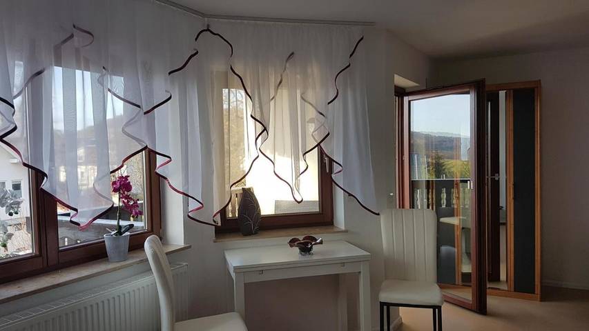 Ferienwohnung für 2 Personen, mit Balkon und Terrasse sowie Garten und Ausblick in Sölden