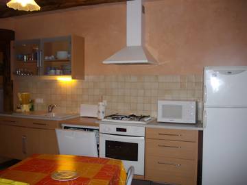 Maison De Vacances pour 4 Personnes dans Saint-Mamet-la-Salvetat, Région d'Aurillac, Photo 3