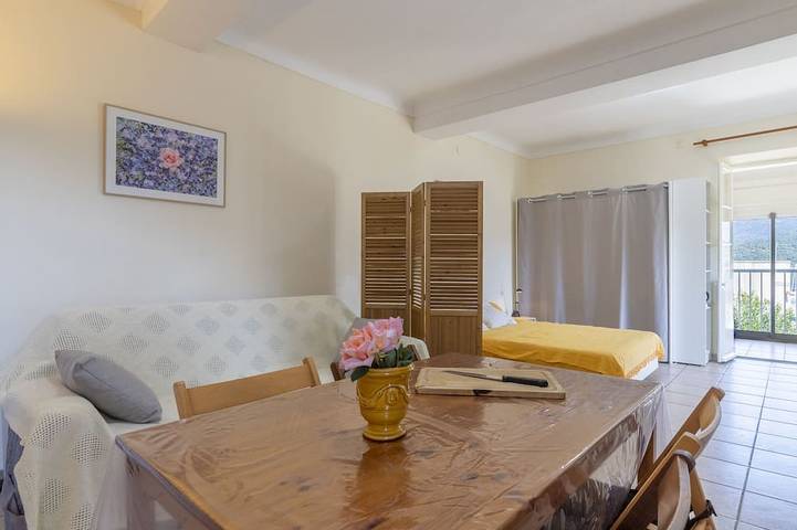 Appartement entier, Calme et Coquette Vues mer à 100m de la plage de Mancinu in Propriano, Arrondissement de Sartène
