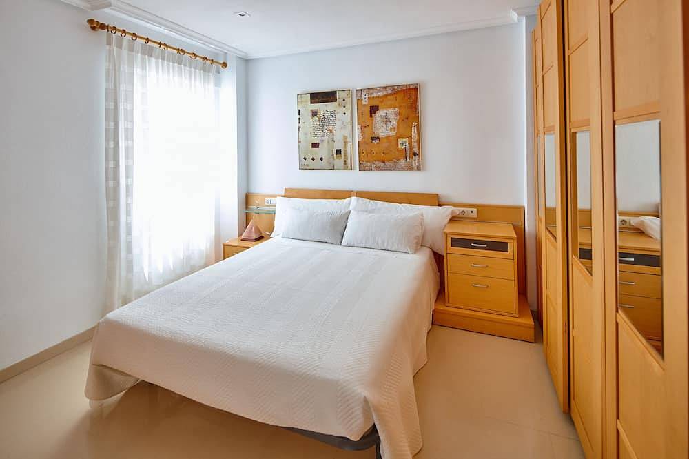 Apartamento entero, Eco-Manolita. Alojamiento con parking incluido. in La Vila, Elche