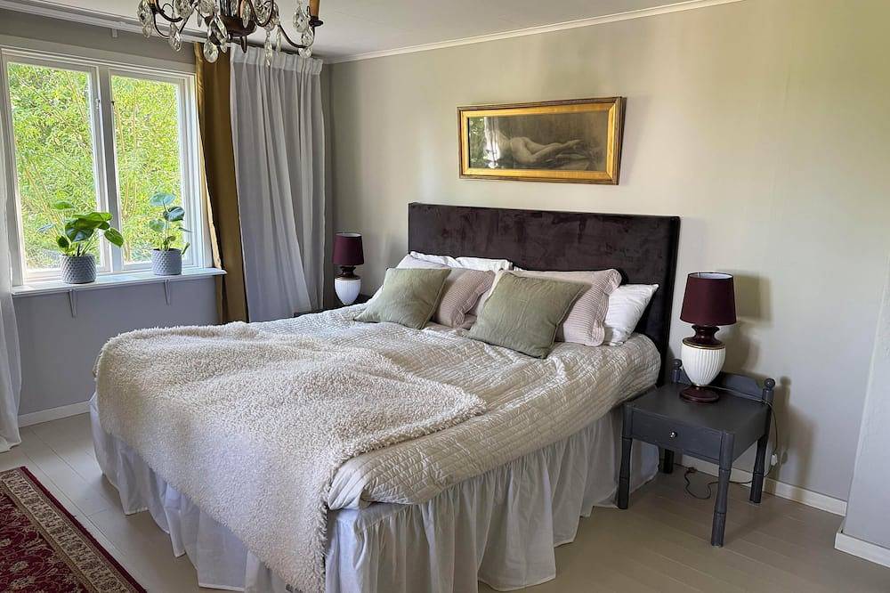 Hidden gem in the countryside - spacious house with 5 bedrooms, 13 beds & large garden in Norrköping, Vikbolandet