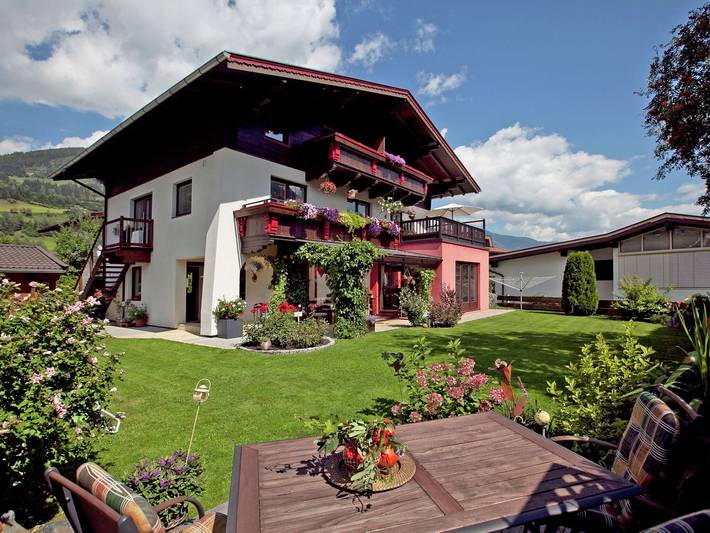 Ferienwohnung für 4 Personen, mit Terrasse, mit Haustier in Bramberg am Wildkogel