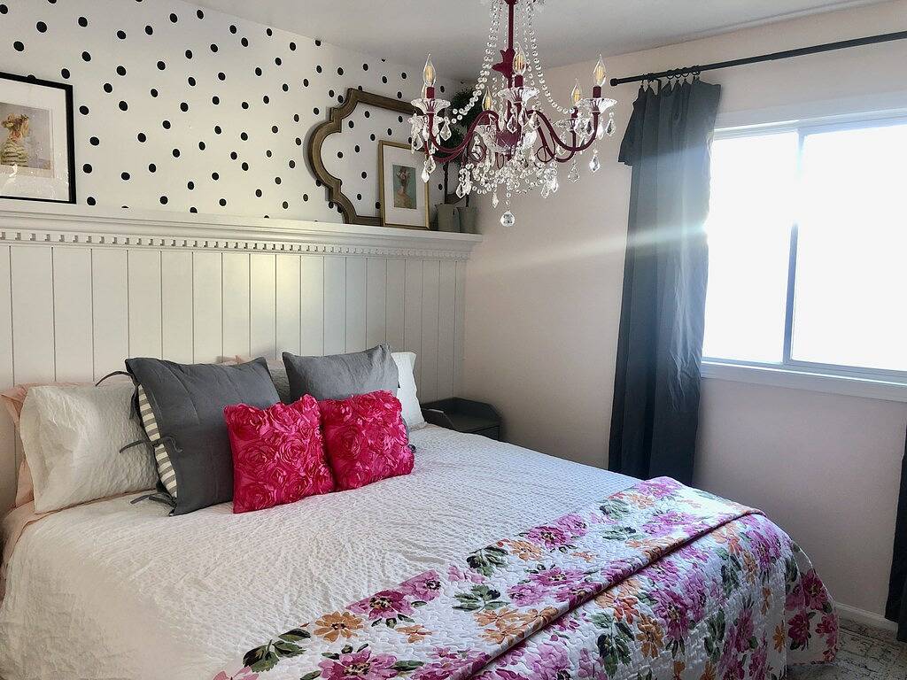 The Girlfriend Getaway - Centrally Located-Keyless Entry in Lancaster County (NE)