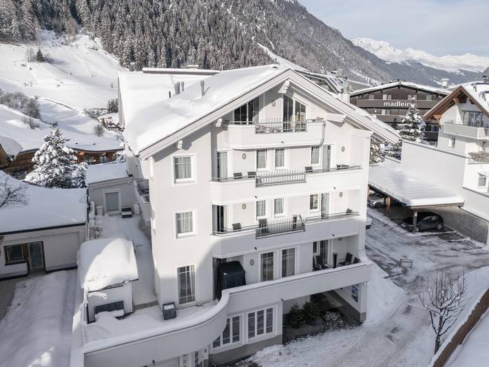 Ferienwohnung für 4 Personen, mit Balkon und Whirlpool sowie Sauna, kinderfreundlich - 1