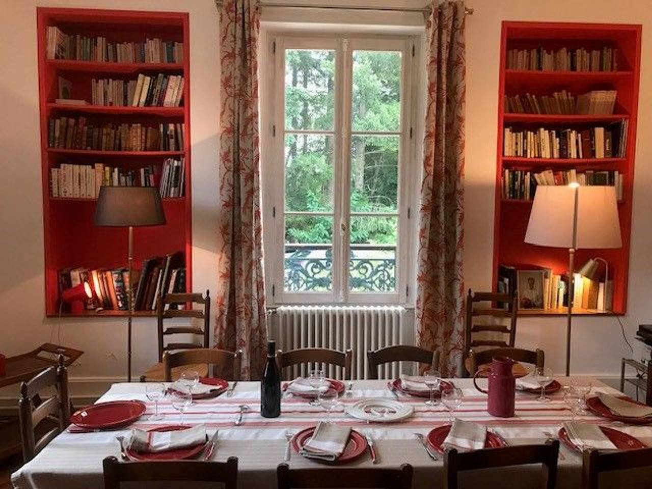 Maison spacieuse en Bourgogne - 15 pers. in Mézilles, Région d'Auxerre