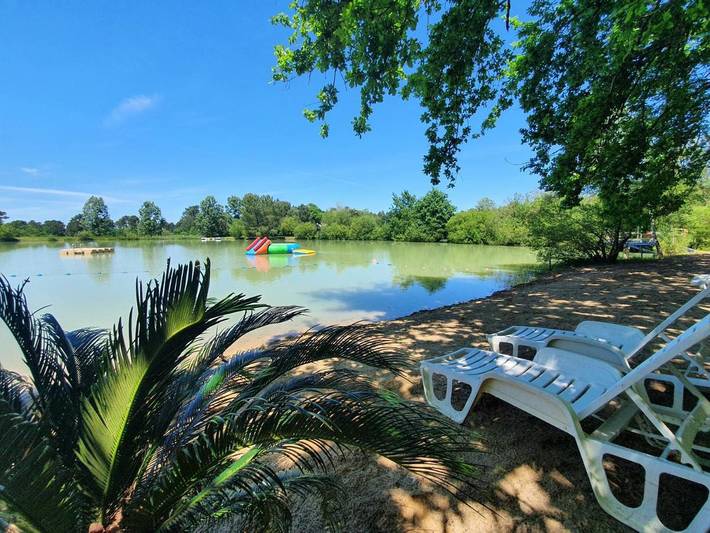 Location de vacances pour 2 personnes, avec Jardin et Vue dans Bayas