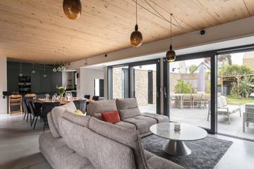 Maison De Vacances pour 10 Personnes dans Lancieux, Côte d’Émeraude, Photo 1