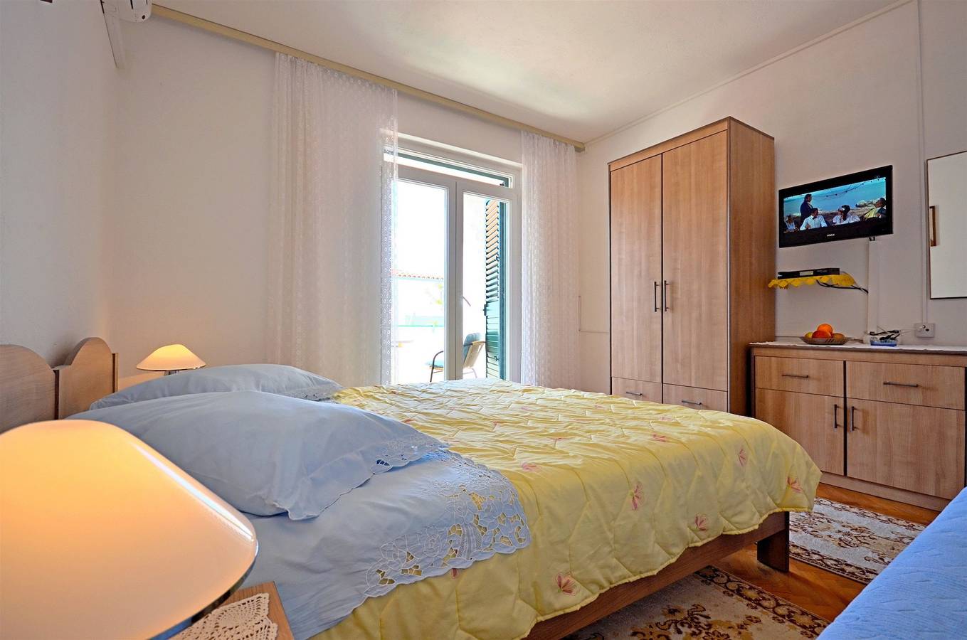 Apartments and Room Marin in Brela, Makarska Riviera