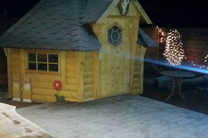 Ferienhaus Heede direkt am Heeder See mit Sauna, Whirlpool und Grillkota in Heede, Landkreis Emsland