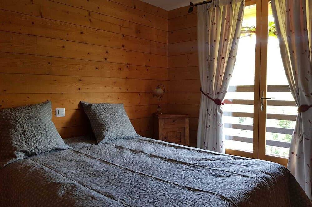 Maison de montagne individuelle in Boussenac, Parc naturel régional des Pyrénées ariégeoises