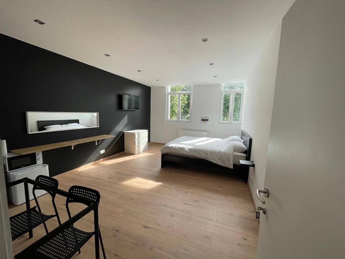 Appartement entier, Room of Tournai 3 in Tournai, Hainaut