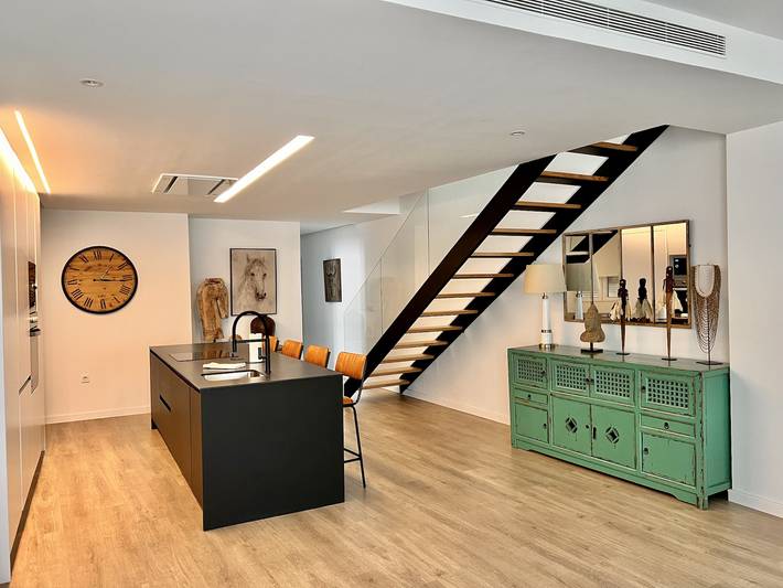 Loft voor 4 personen, met balkon in Alicante