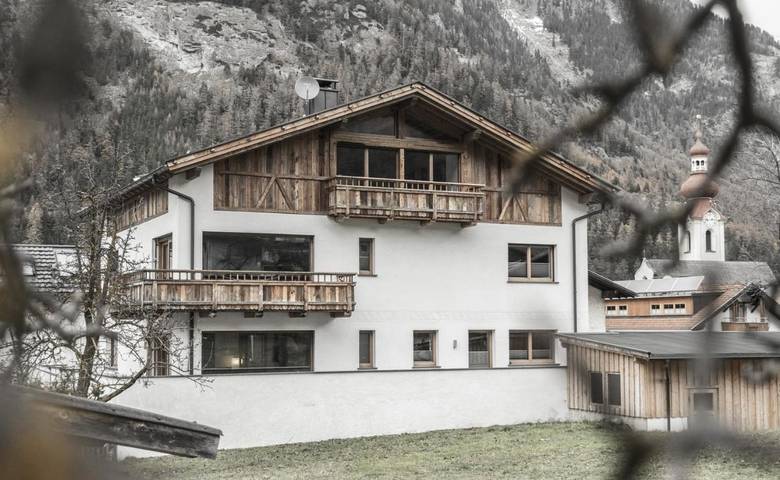 Chalet für 3 Personen, mit Balkon und Terrasse sowie Ausblick in Pfunds - 2
