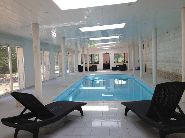 Chambre d’hôte pour 2 personnes, avec Terrasse et Jardin ainsi que Piscine et Sauna