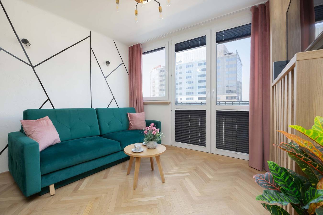 Apartment for 4 People in Warsaw Śródmieście, Warsaw