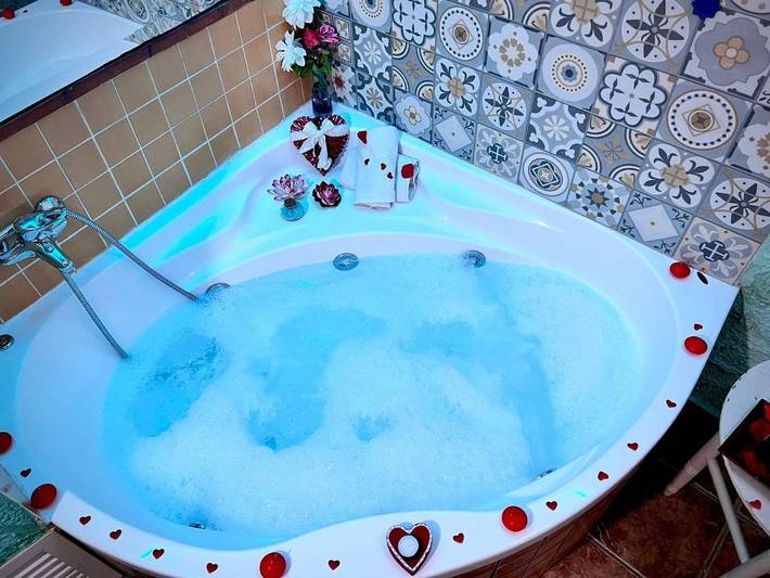 Maison de vacances pour 8 personnes, avec jardin ainsi que piscine et jacuzzi - 1