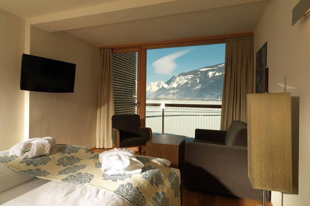 Doppelzimmer Seeparadies Standard - Seevilla Freiberg in Zell am See (Stadt), Zell am See