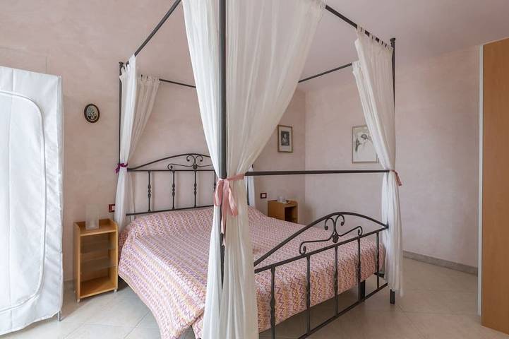 Villa pour 4 personnes, avec jardin, animaux acceptés à Imperia - 4