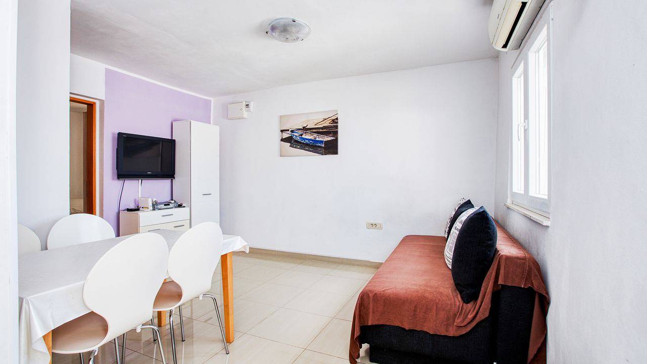 Cały apartament wypoczynkowy, Ferienwohnung für 8 Personen (76 m²) in Šparadići in Grebastica, Żupania szybenicko-knińska