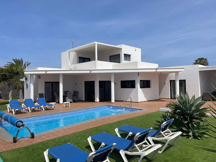 Ferienhaus 'Villa Maria' mit Bergblick, WLAN und Klimaanlage in Playa Blanca, Yaiza
