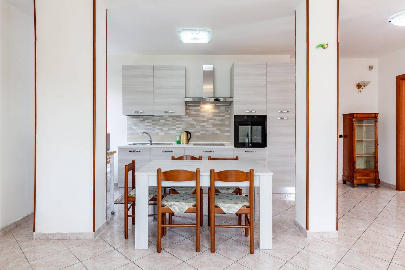 Appartement entier, Appartement près de la mer 'Casa Massa' avec jardin, vue sur la montagne et Wi-Fi in Massa (Italie), Riviera Italienne