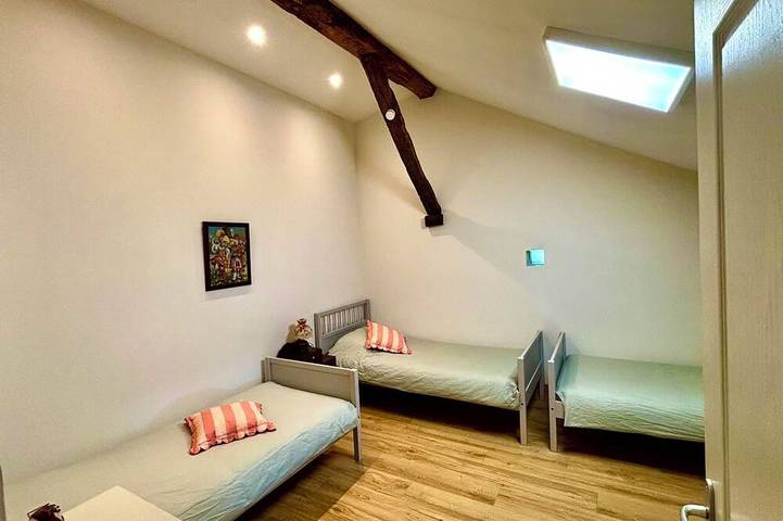 Location de vacances pour 6 personnes, avec piscine ainsi que jardin et terrasse dans Terres-de-Haute-Charente - 4