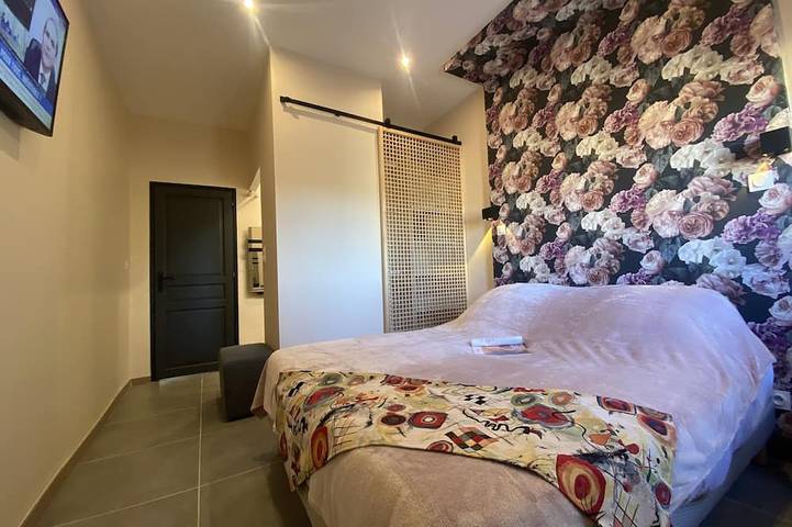 Location de vacances pour 4 personnes, avec terrasse et jardin, animaux acceptés à Saint-Jean-Lasseille - 2